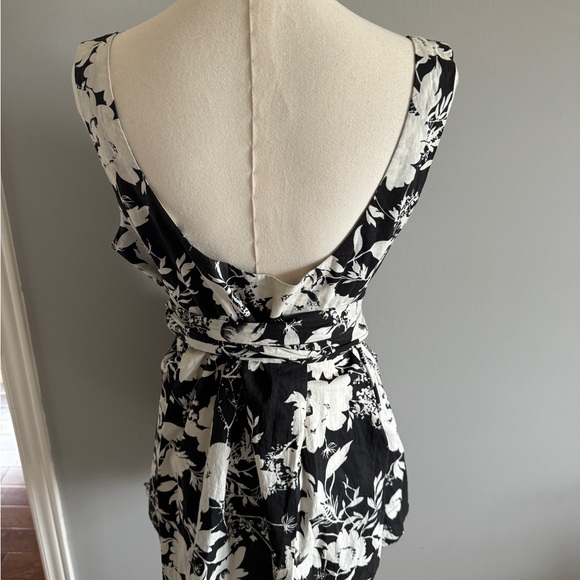 Lapis black & white floral top - Picture 2 of 5